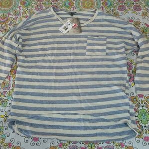 NWT ivory and blue knit pullover